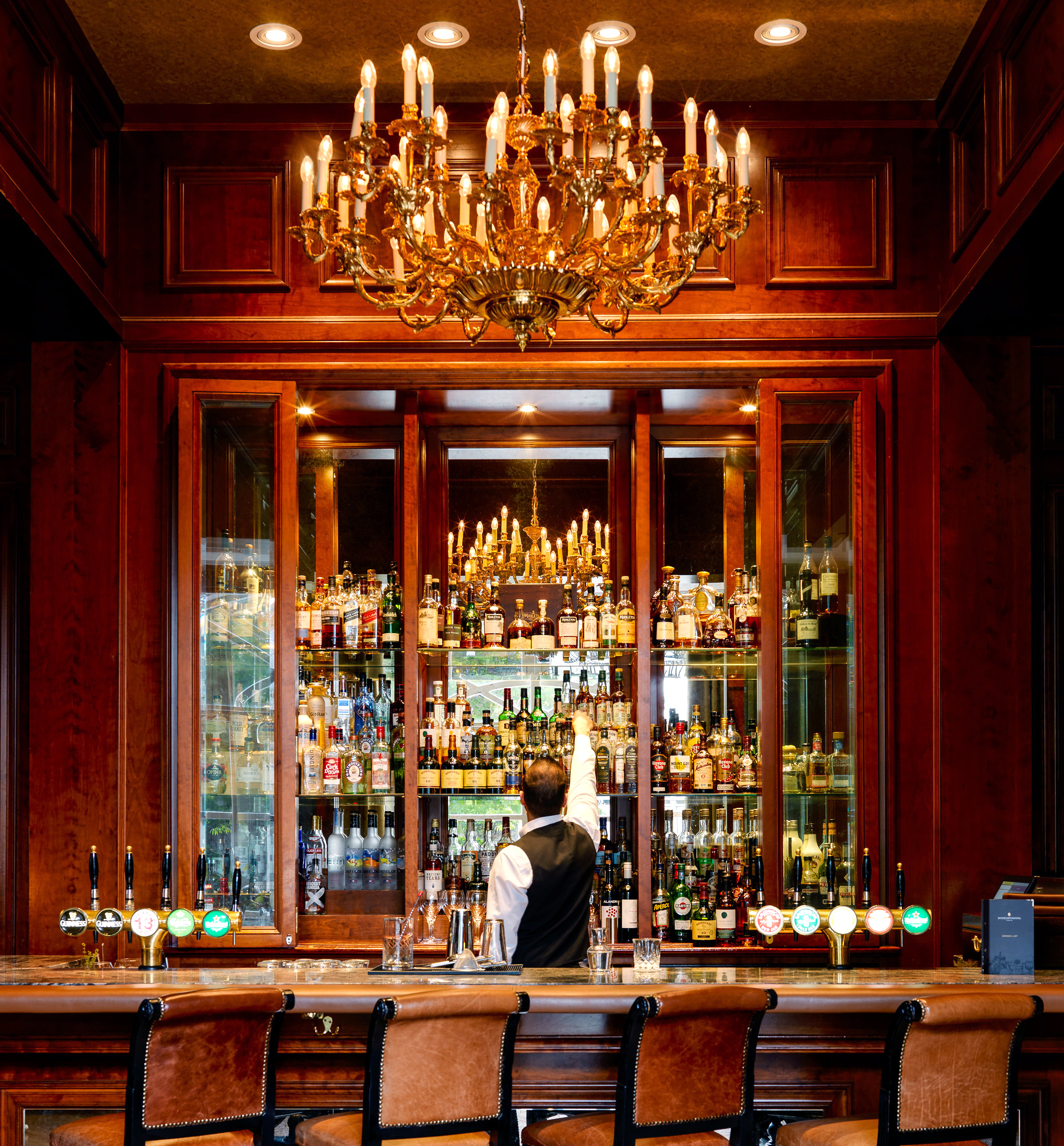 Moscatelli_Chandelier-22243-42_Four-Season-Intercontinental_Dublino