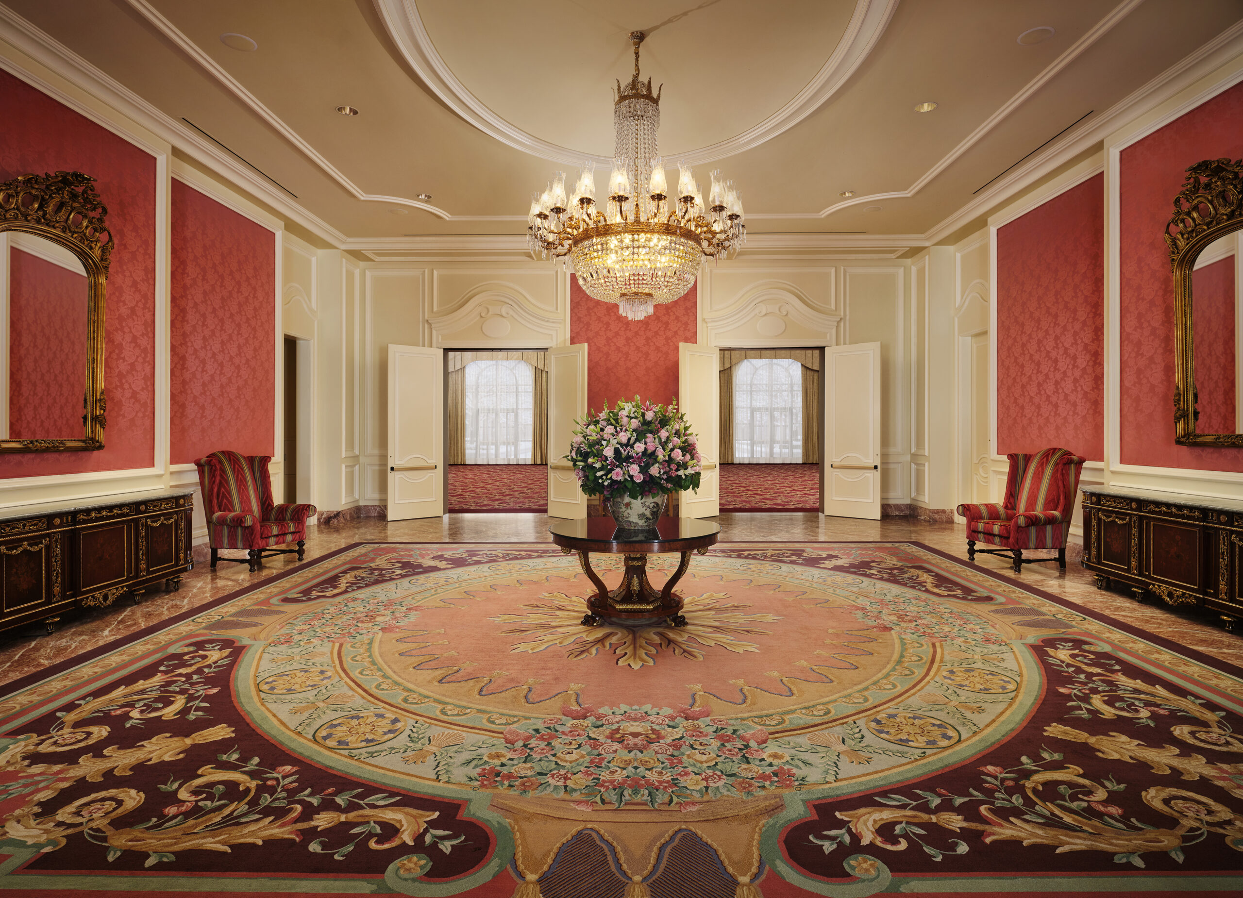 Moscatelli-Chandelier 22374-Little America Cheyenne-USA Moscatelli-Chandelier 22374-Little America Cheyenne-USA